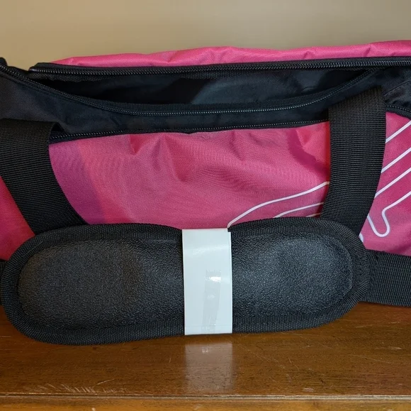 MIER Overnight Travel Gym Bag  NWOT - Picture 4 of 11